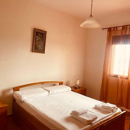 Comfort Guest Rooms Vila Hm ซารานเดอ ภายนอก รูปภาพ