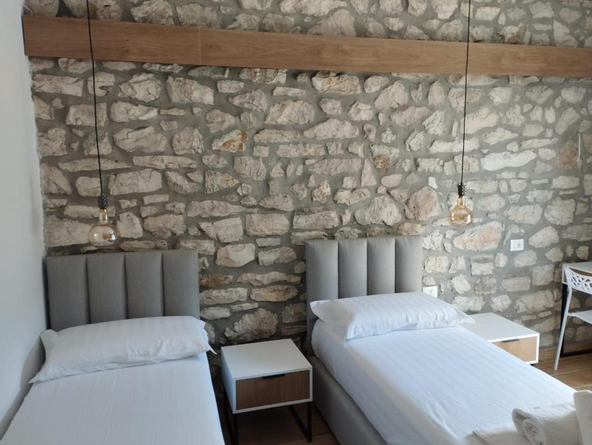 Comfort Guest Rooms Vila Hm ซารานเดอ ภายนอก รูปภาพ