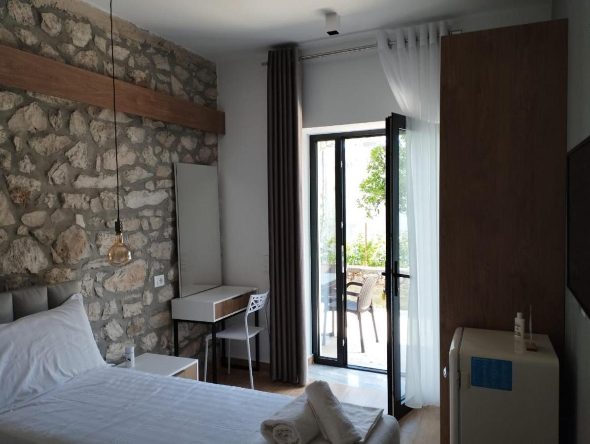 Comfort Guest Rooms Vila Hm ซารานเดอ ภายนอก รูปภาพ