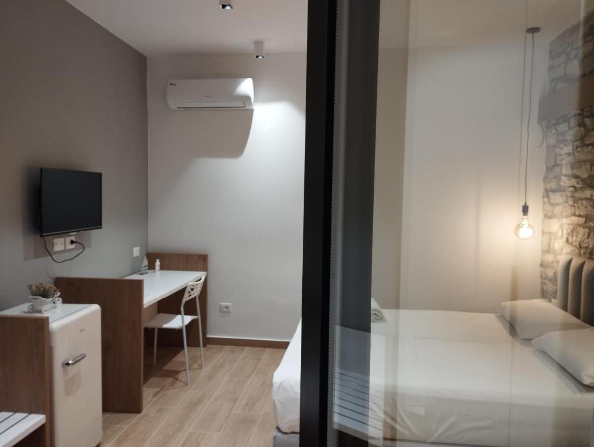 Comfort Guest Rooms Vila Hm ซารานเดอ ภายนอก รูปภาพ