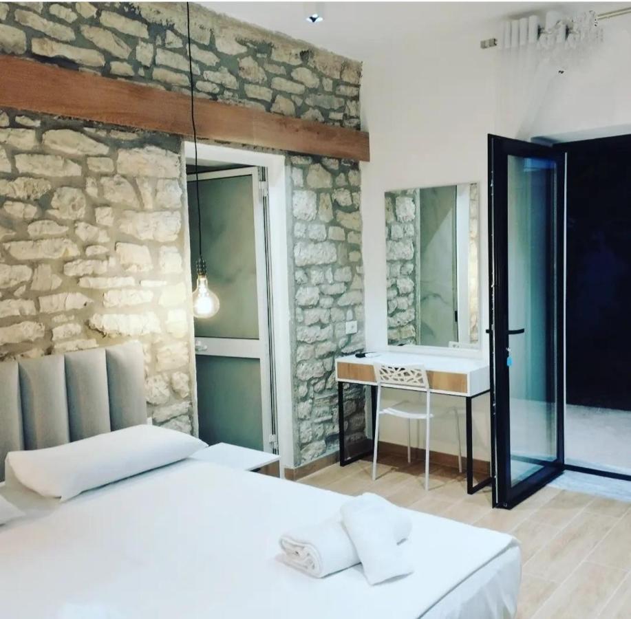 Comfort Guest Rooms Vila Hm ซารานเดอ ภายนอก รูปภาพ