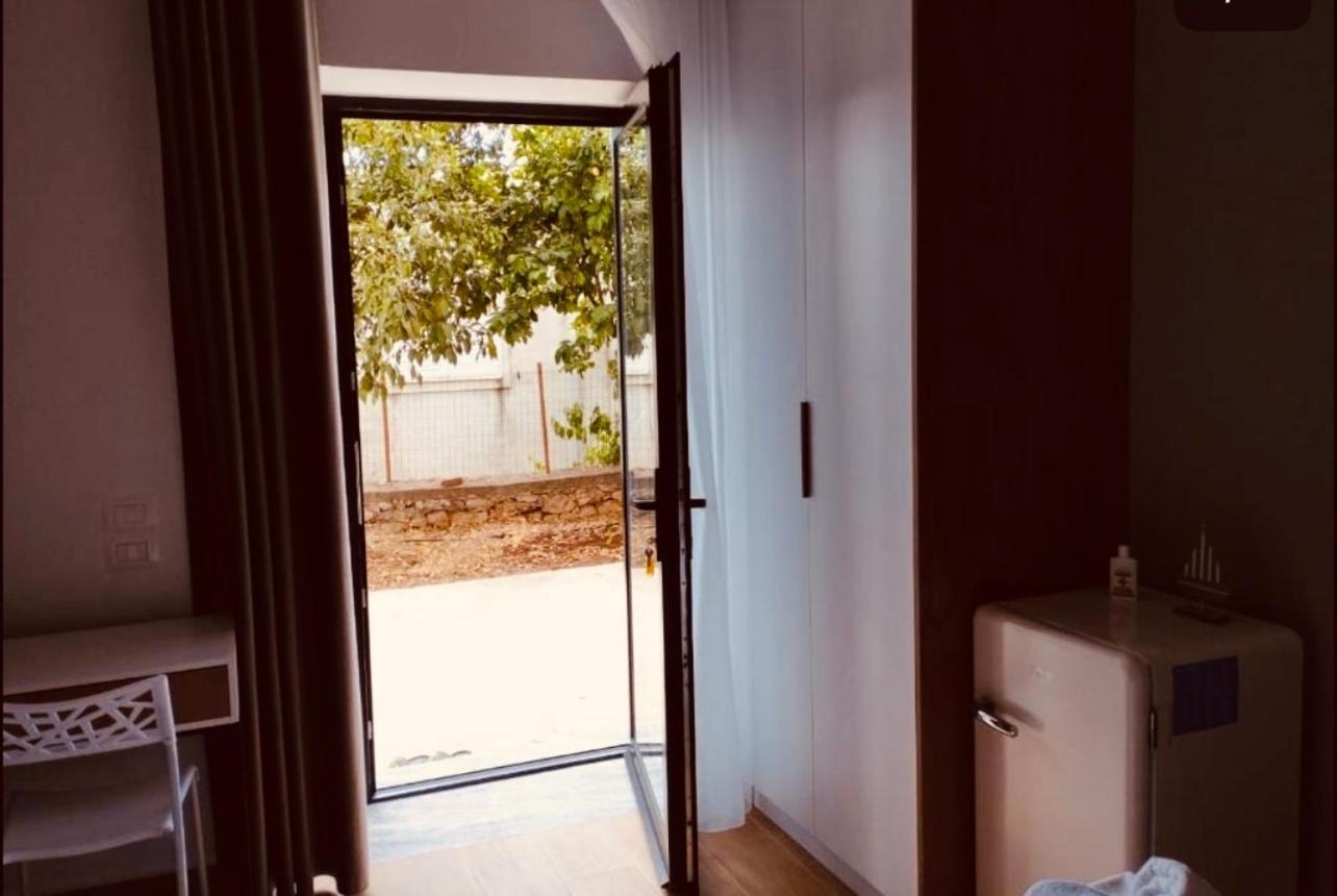 Comfort Guest Rooms Vila Hm ซารานเดอ ภายนอก รูปภาพ