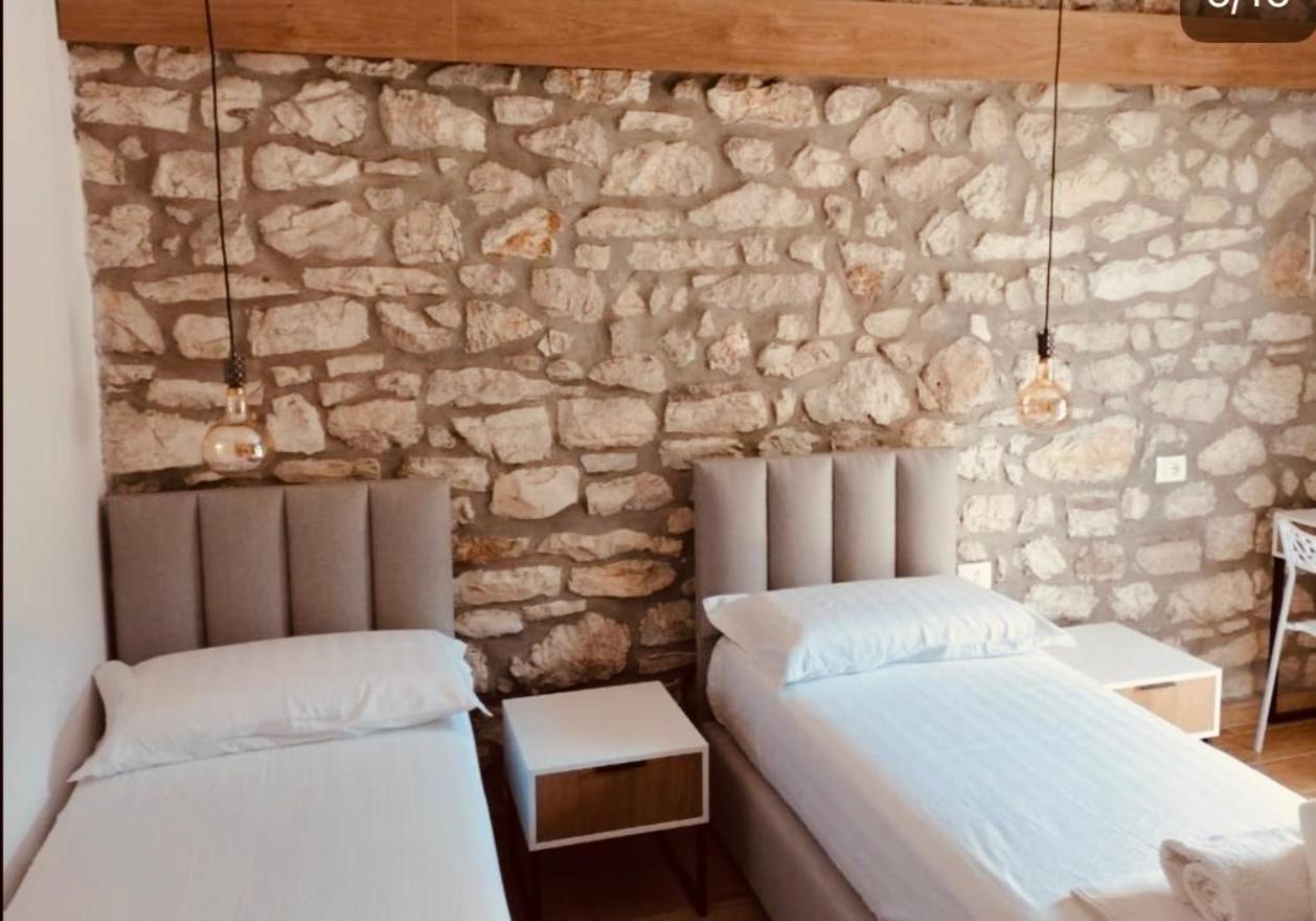 Comfort Guest Rooms Vila Hm ซารานเดอ ภายนอก รูปภาพ